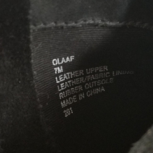 STEVE MADDEN OLAAF Ankle Booties - Picture 5 of 5